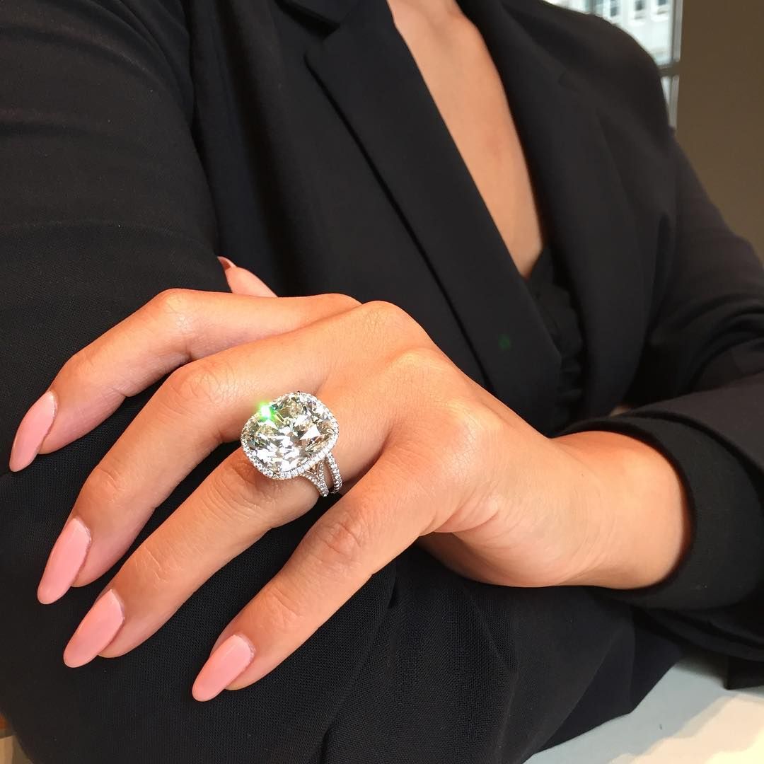 Deko Diamond Ring